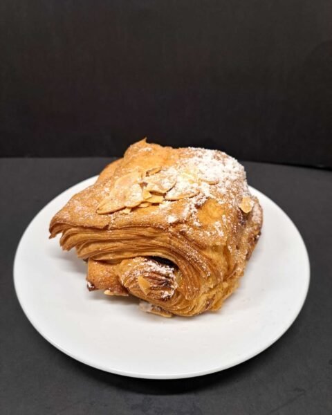 Chocolatine aux amandes