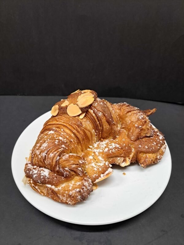 Croissant aux amandes