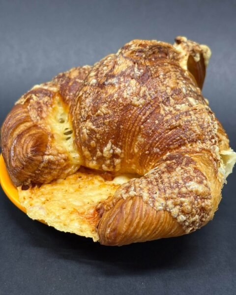 Croissant au fromage